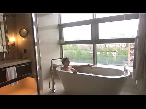 ❤️ Tremenda babe Passionately jerking off its pussy in u bagnu Video porno à porn co.full-porner.ru