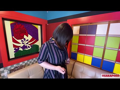 ❤️ Cutie giapponese cù grandi tette si masturba cù ghjoculi sessuali è hà un orgasmu. Ella parla in una intervista di a so cazzo sperienza. Tette enormi è figa pelosa gemendo forte. Osakaporn Video porno à porn co.full-porner.ru